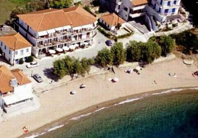 Hotel Korakakis Beach フィニクーダ エクステリア 写真